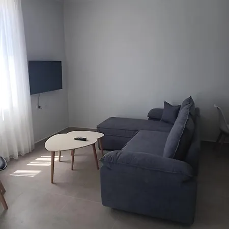 Andreas Apartmentss شقة غوليم